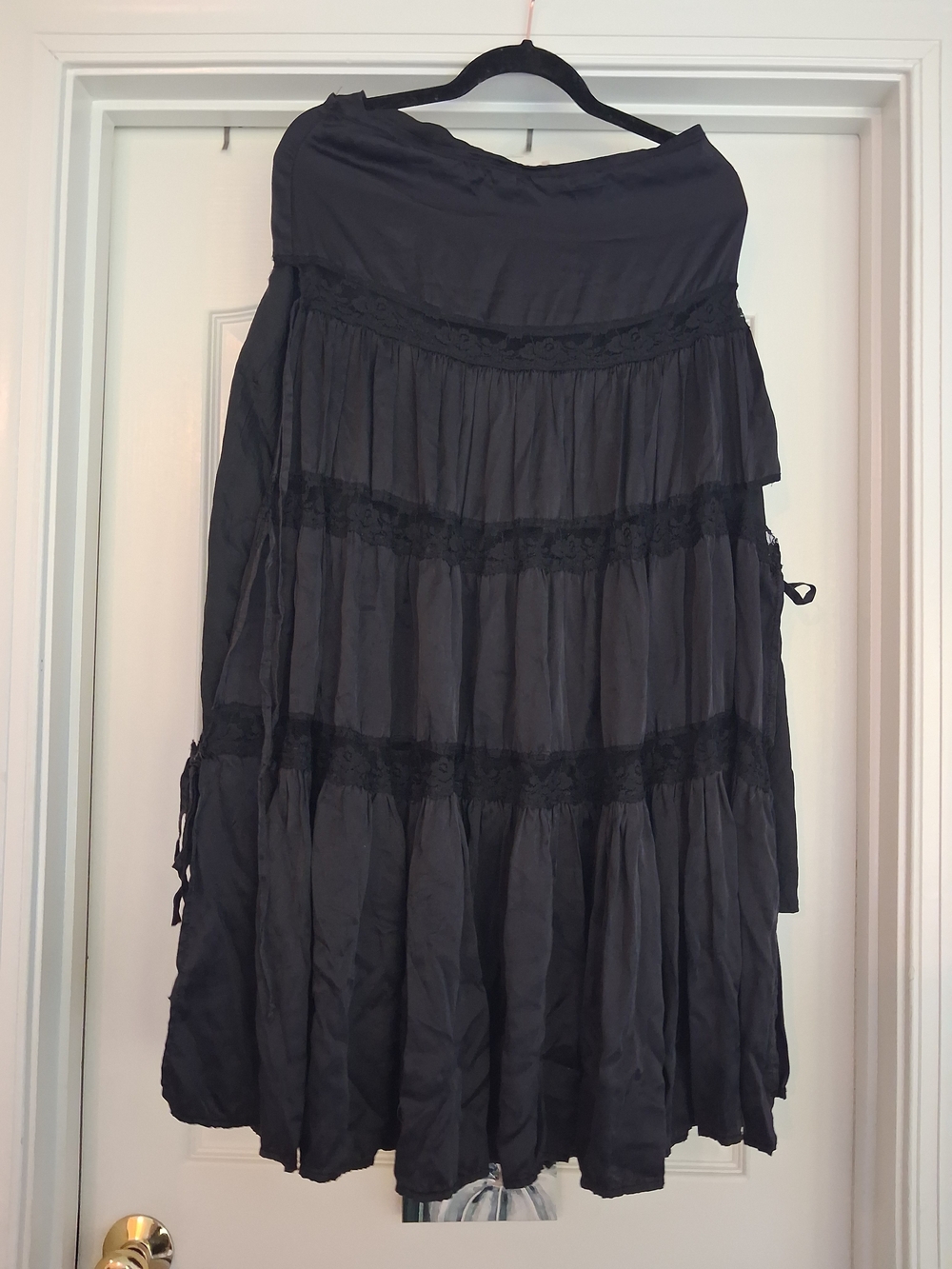 Rare Free People Lace Tiered Maxi Skirt Silk Blend. Side Ties At Each Tier EuC